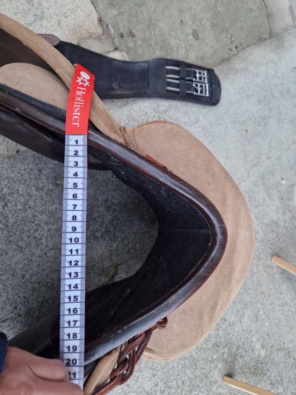 Selle & Accessori: Gebrauchter Reitsattel! – Usato da Rekingen AG venduto da tipimann 9