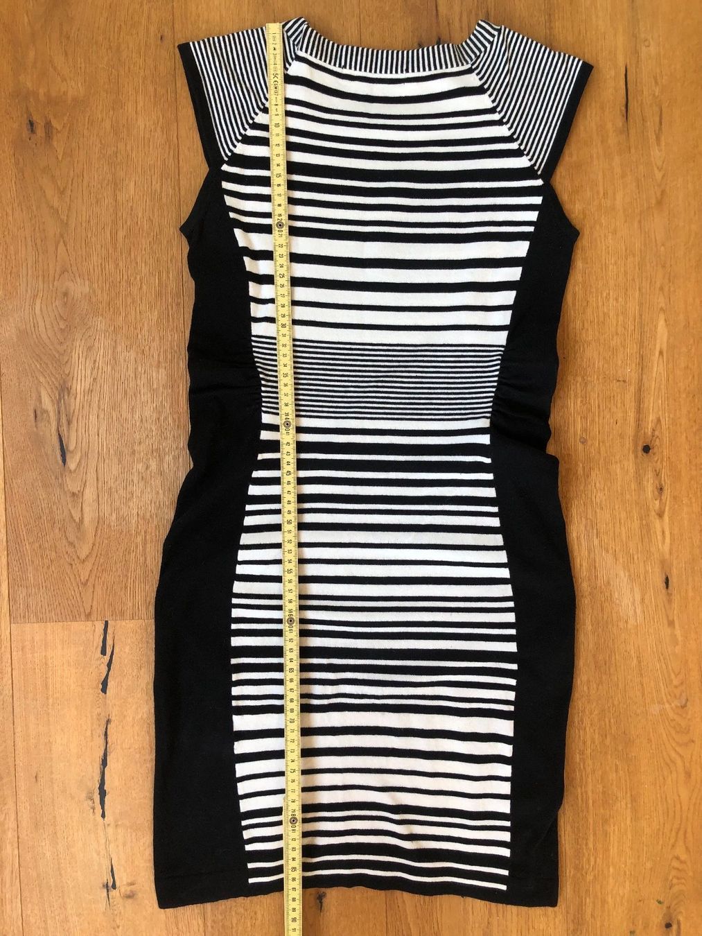 Karen Millen Vestiti: Robe Karen Millen – Usato da Dotzigen venduto da SecondHandGems 6