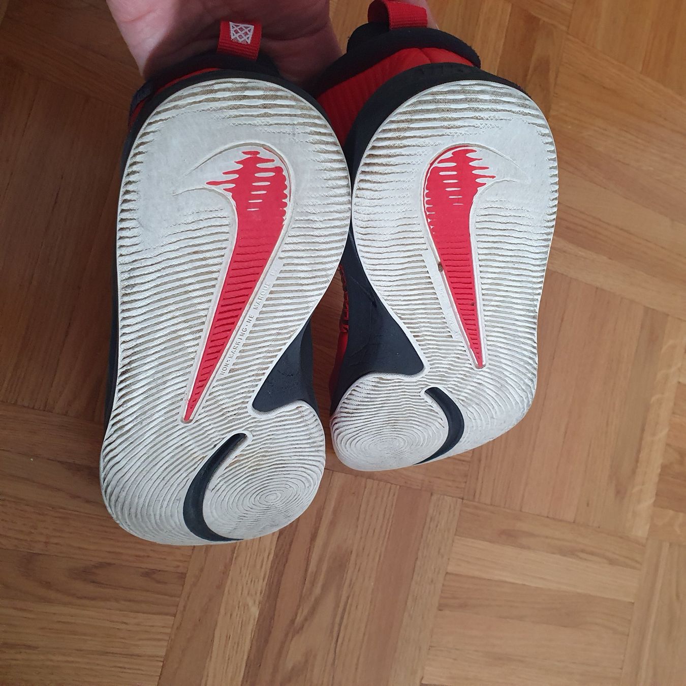 Nike Herrenschuhe: Chaussures Nike 36,5 – Gebraucht aus Prilly von RoDyRe 5
