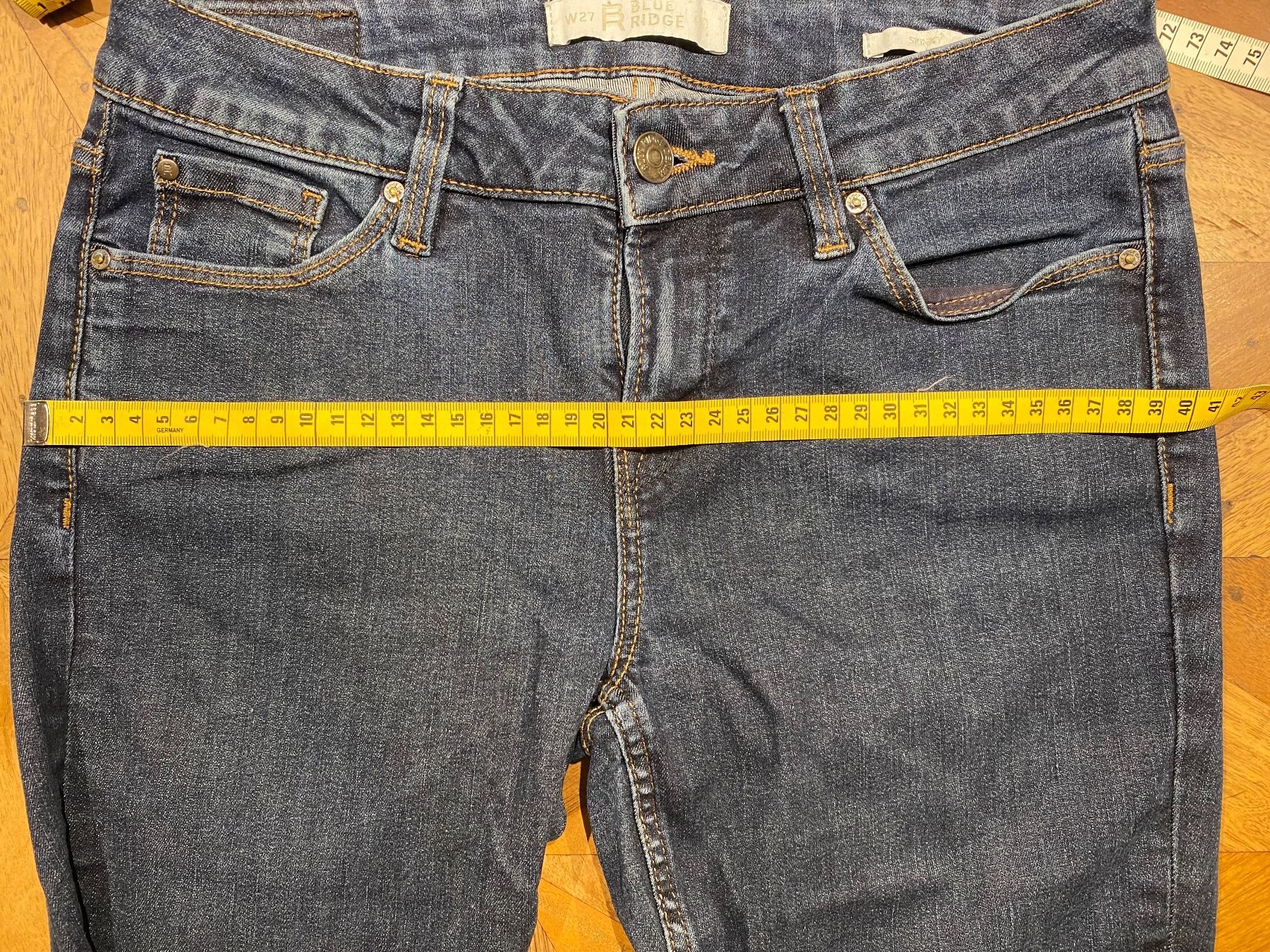 We Jeans: WE Jeans Skinny dunkelblau Gr. 34 – Gebraucht aus Stadel b. Niederglatt von sandart 6