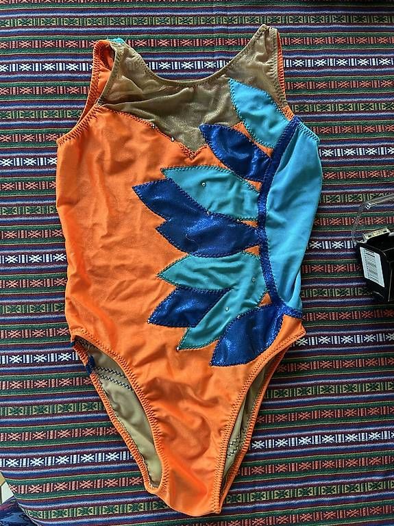 Badekleider & Bikinis: Maillots de natation synchronisé – Gebraucht aus Plan-les-Ouates von Kiss-bodolay