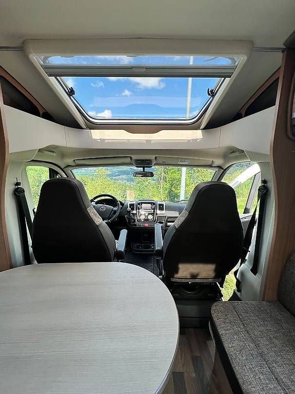 Camping Fahrzeuge: Wohnmobil zu vermieten – Gebraucht aus Nussbaumen AG von ris_lb8k 2