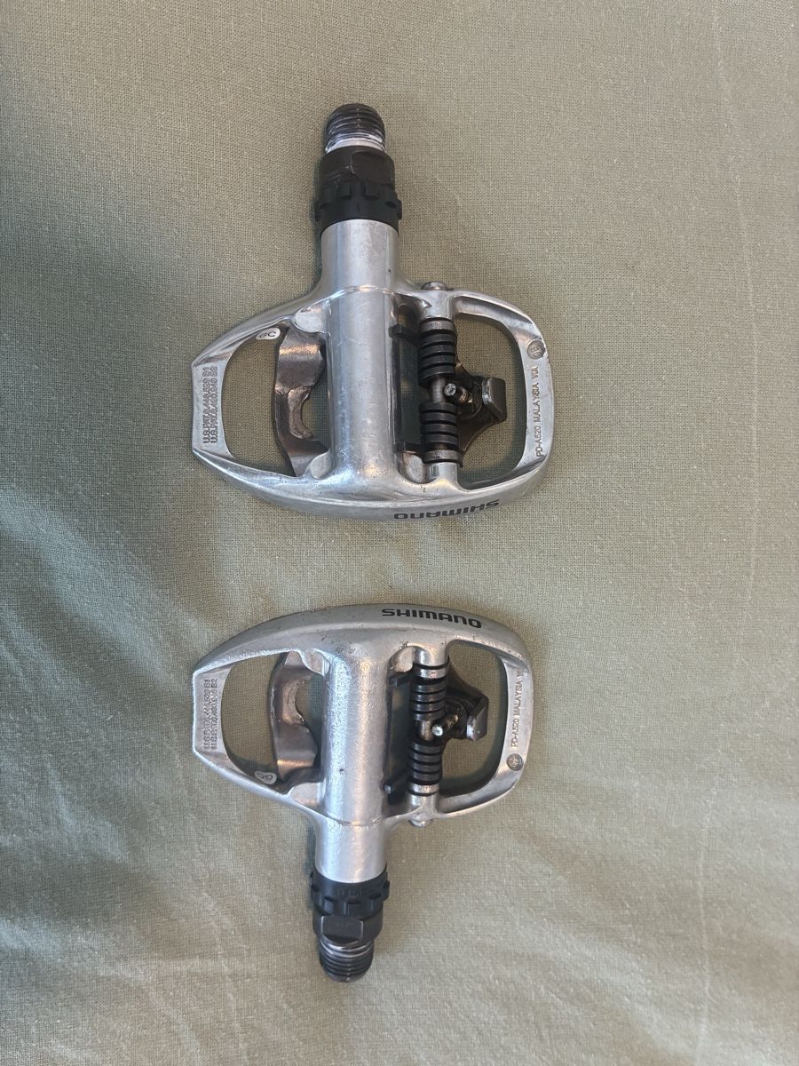 Shimano Ersatzteile: Shimano PD-A520 SPD Klickpedale  Silber – Gebraucht aus Kehrsatz von mes_p7jc