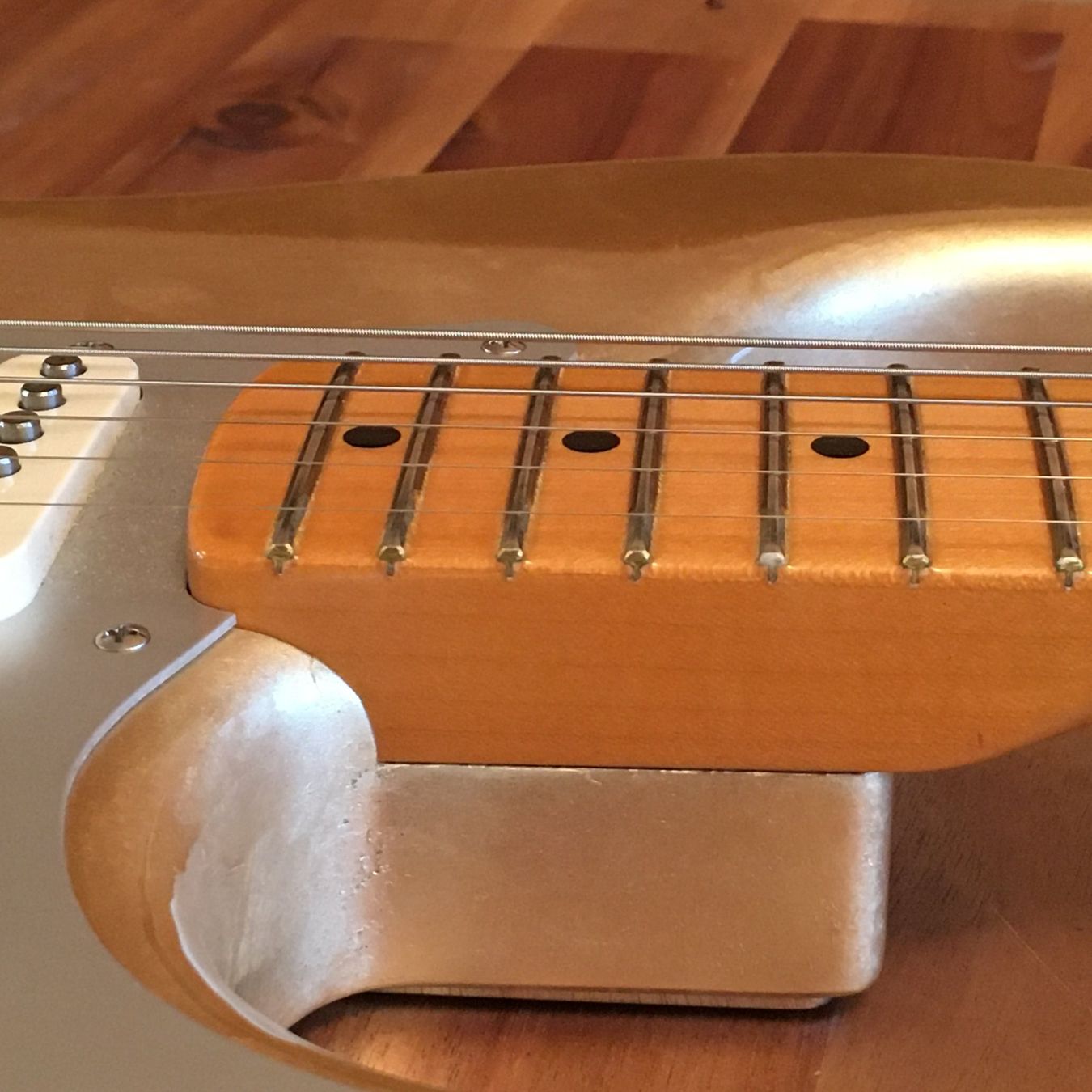 Fender Strumenti musicali: Fender, rareté : Masterbuilt Yuriy Shishkov Stratocaster – Usato da Genève venduto da terrado 5