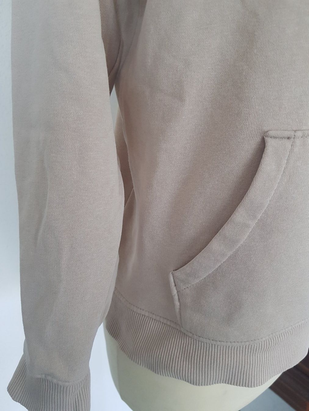 H&M Maglioni & Felpe: MÄDCHEN HOODIE VON H&M – Usato da Root venduto da LifestyleAccessoires 4