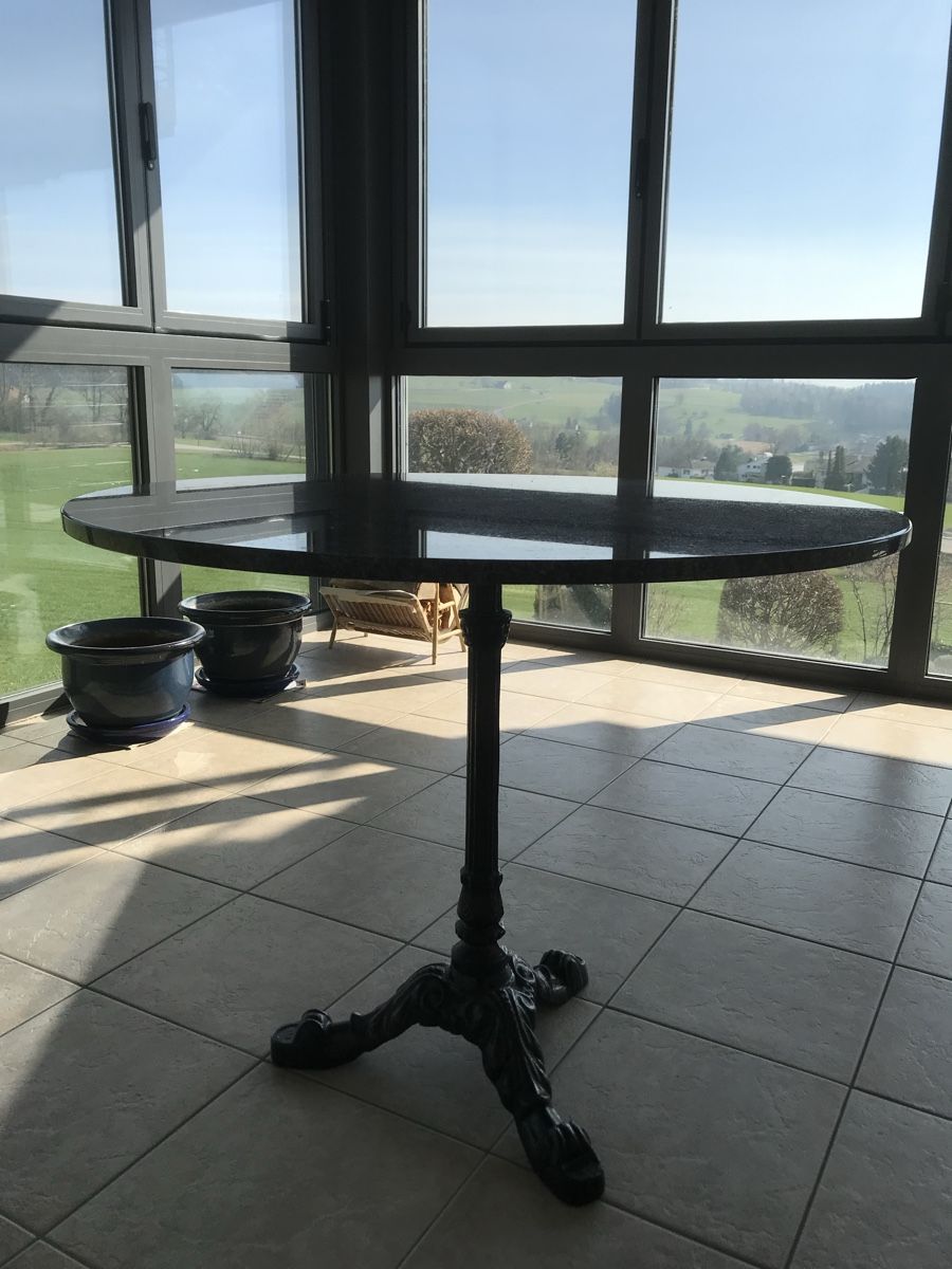 Tische: Granit Tisch Ø 90 cm – Gebraucht aus Binz von mar_7xmy
