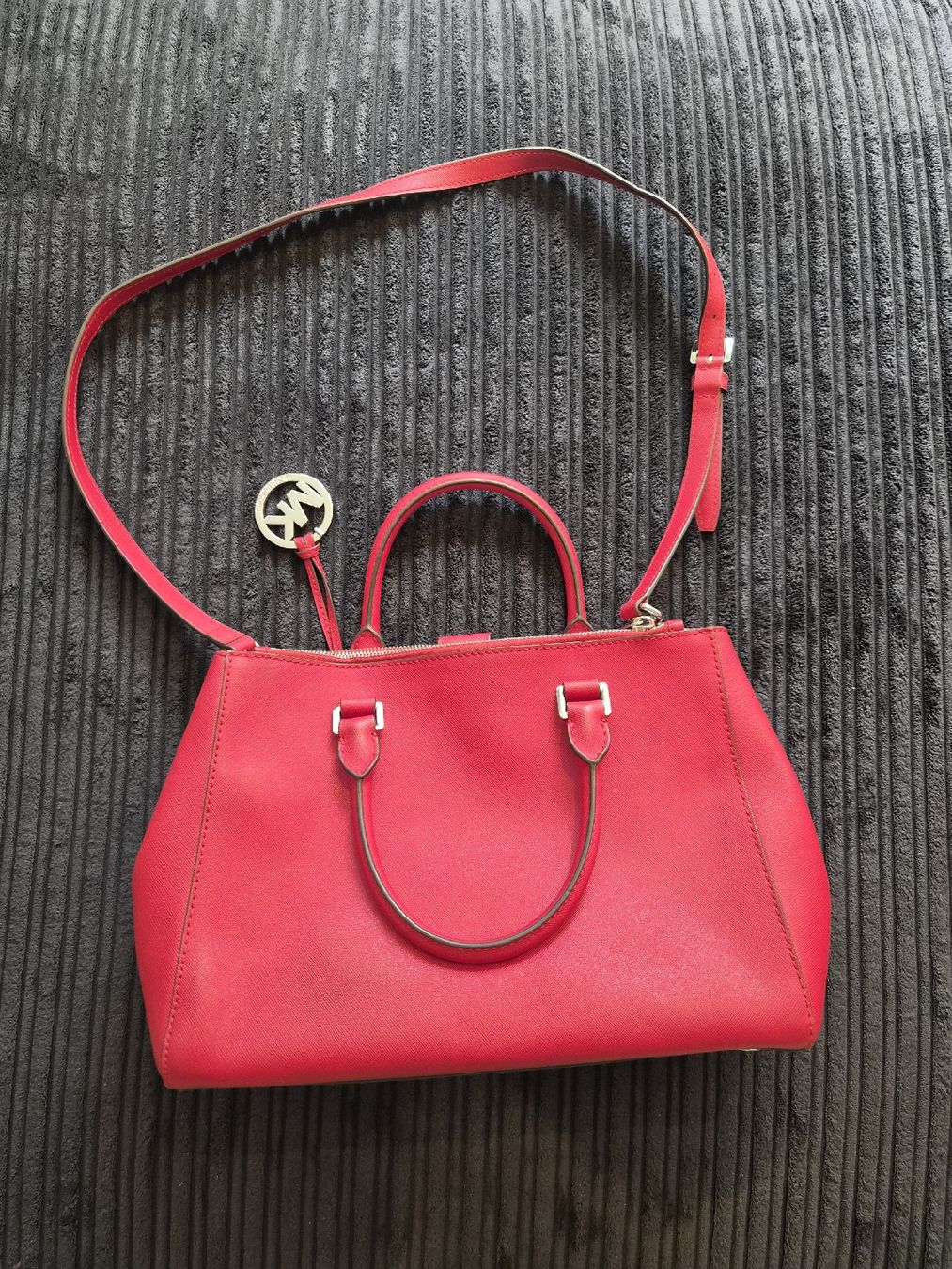 Michael Kors Taschen für Damen: Michael Kors Crossbody Handtasche – Neu (gemäss Beschreibung) aus Volketswil von SecondHanderia 1