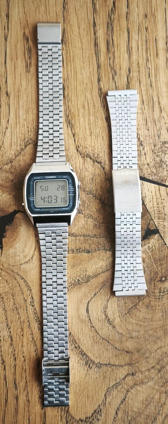 Casio Orologi: Casio A 201 Blue Thunder sehr selten – Usato da Aarau venduto da Blingo01 1