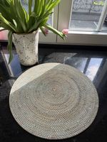 Hellblaue Rattan Teller Untersetzer