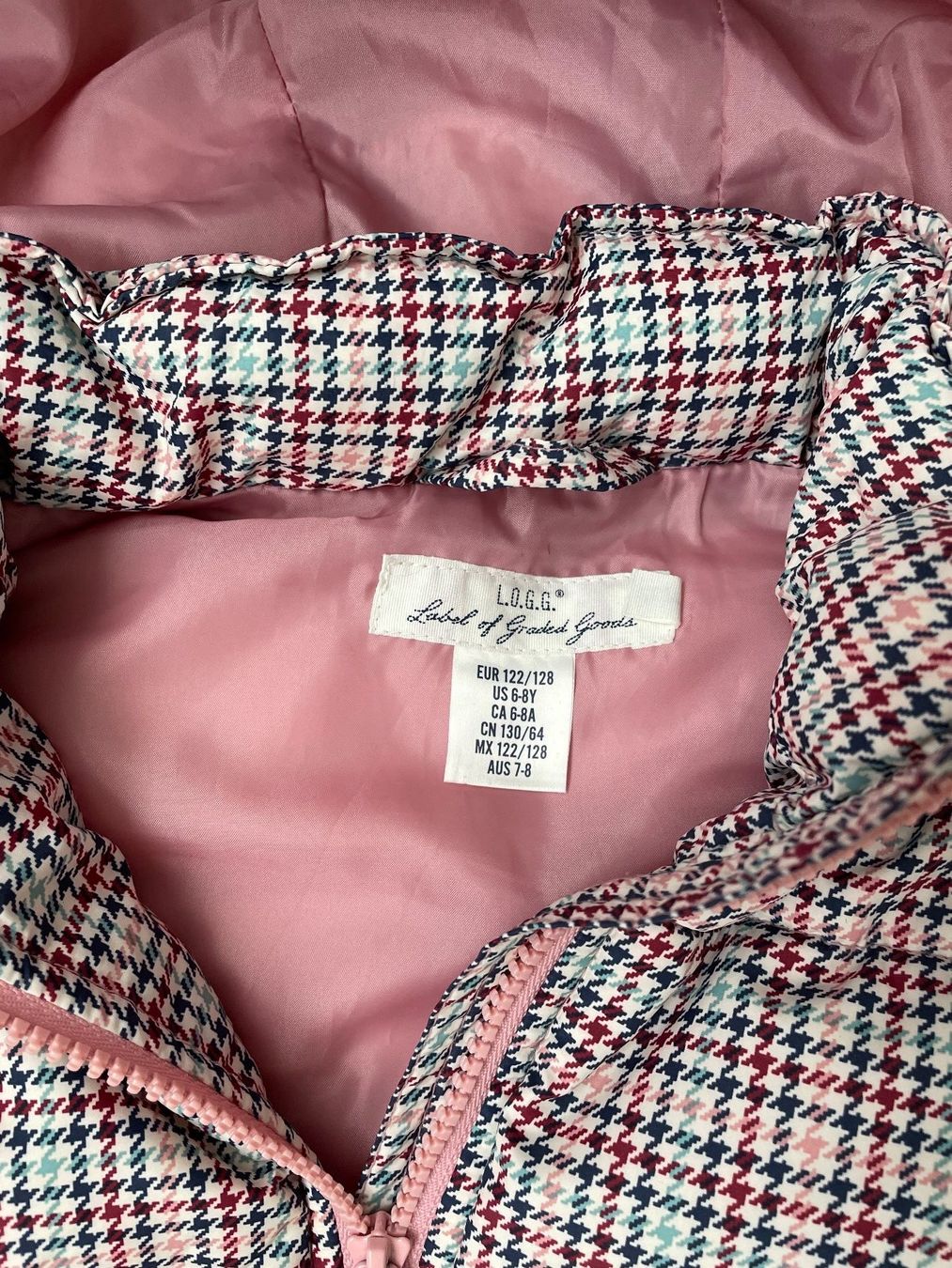 H&M Sonstige Mädchenkleider: Gilet H&M Gr. 122/128 – Gebraucht aus Sarnen von Pinoccio6 1