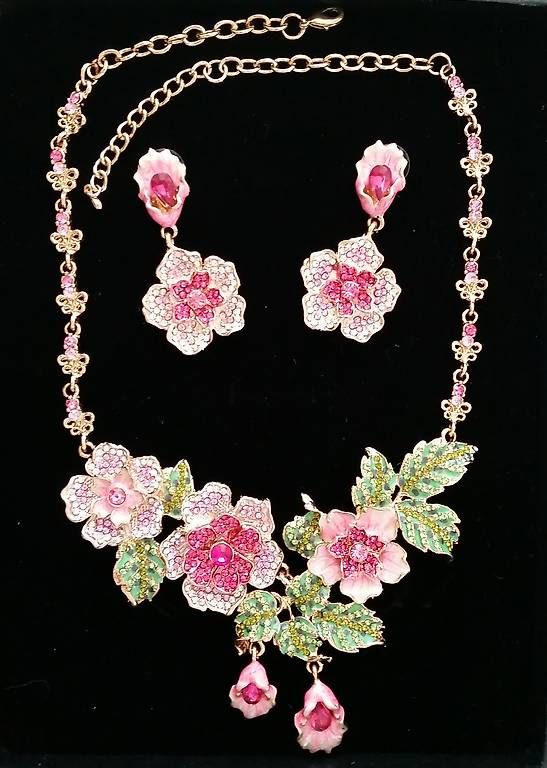 Sonstiger Schmuck: Blumen Set mit Glitzersteine – Gebraucht aus Soyhieres von chatons 3