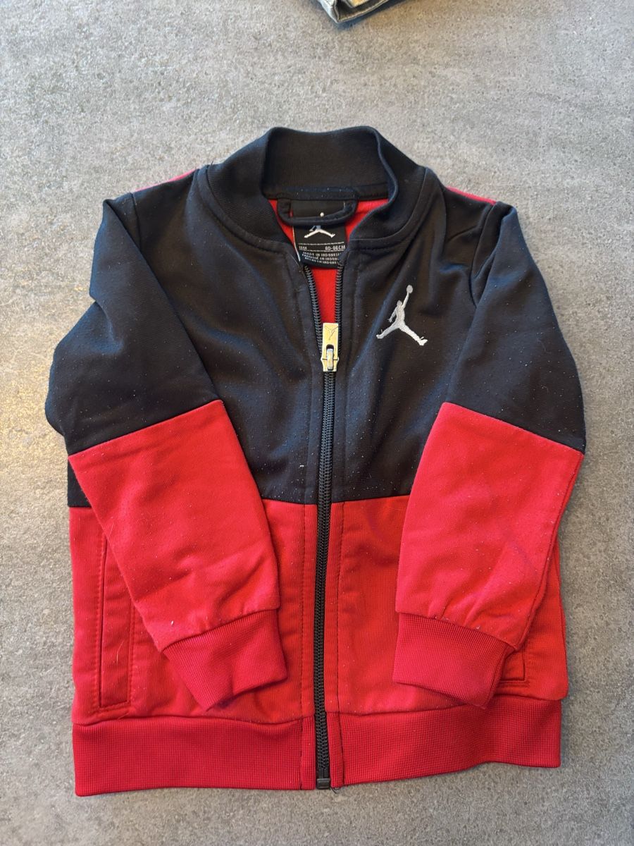 Jacken & Mäntel: Petite veste taille 80-86cm – Gebraucht aus Chapelle-s-Moudon von vanesso