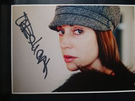 Ulrike C. Tscharre - signierte Autogrammkarte