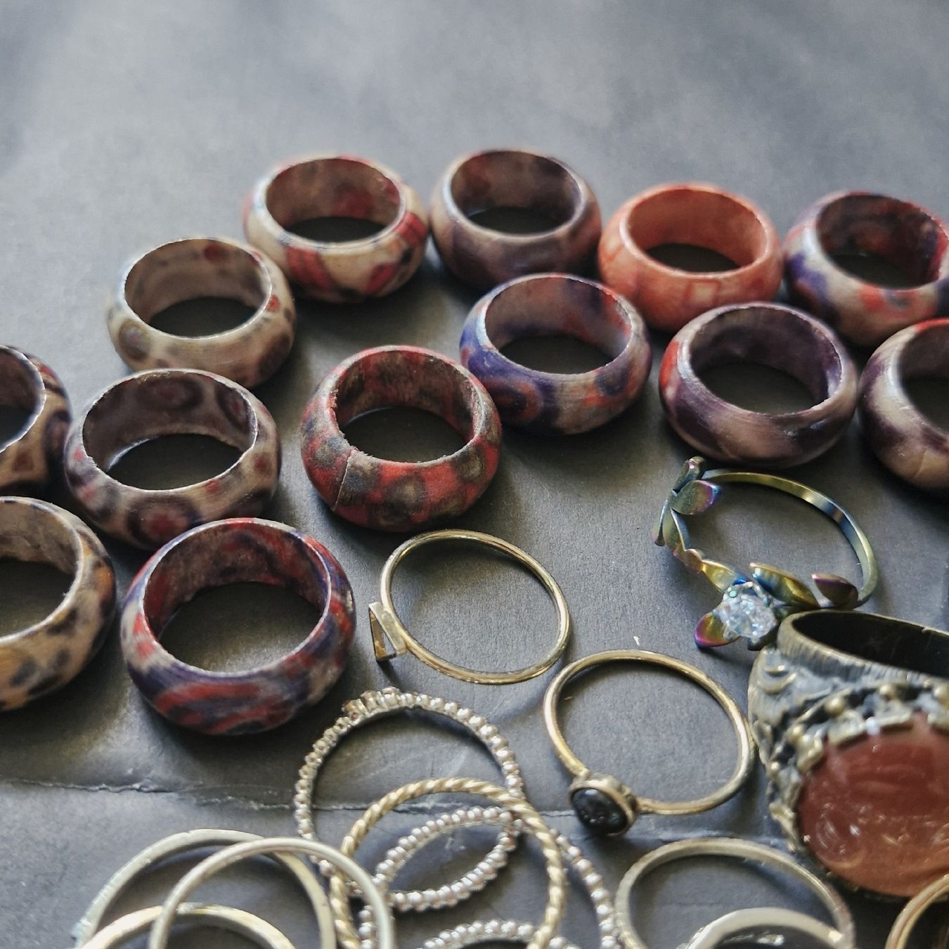 Sonstiger Schmuck: lot de bagues  – Gebraucht aus Neuchâtel von yas_zdb7 4