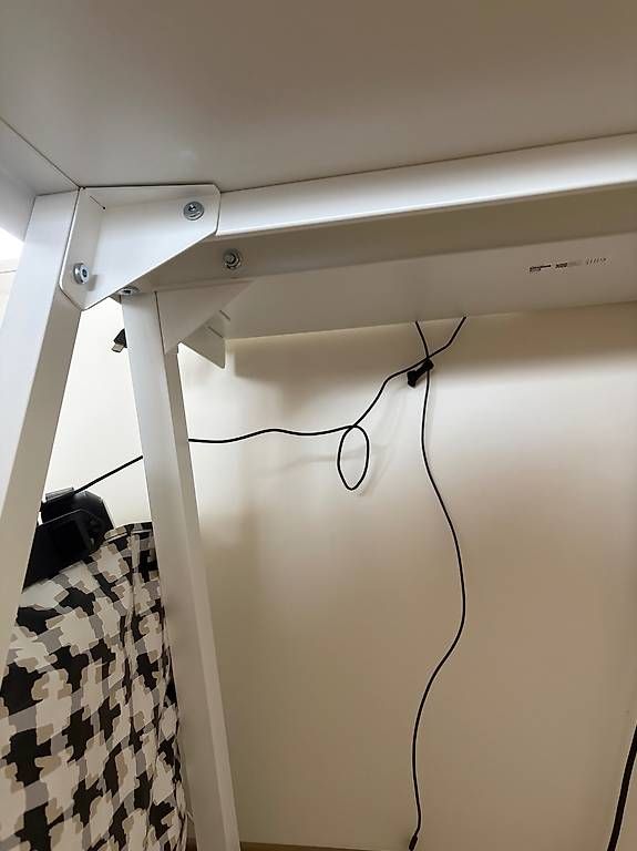 Scrivanie: Bürotisch 120x70x75cm – Usato da Zollikerberg venduto da Kriton 2