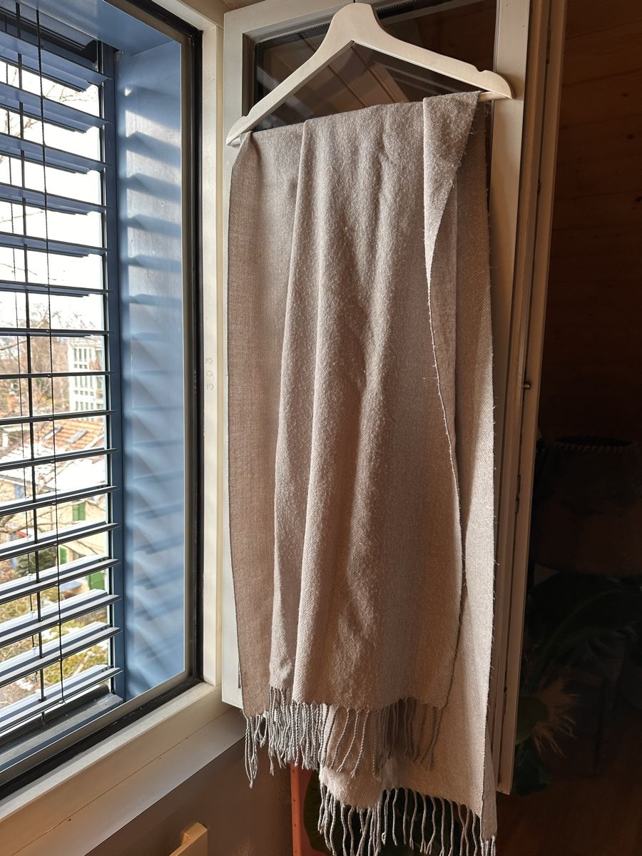 H&M Foulard & Sciarpe: Schal Graublau mit Fransen – Nuovo (secondo la descrizione) da Zürich venduto da BettinaMarie2308 1