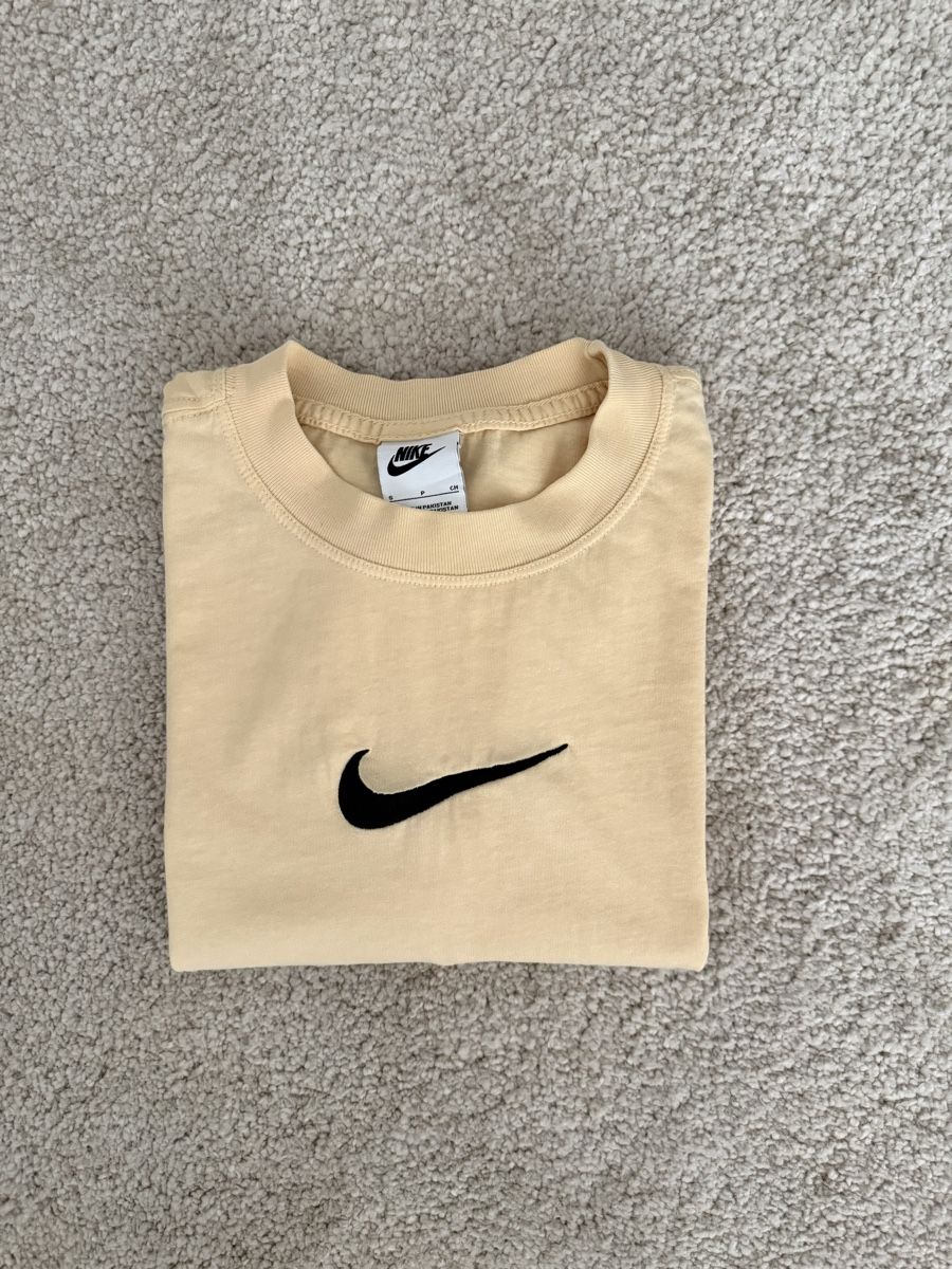 Nike T-shirt: T-Shirt NIKE – Nuovo (secondo la descrizione) da Dietikon venduto da tsela77