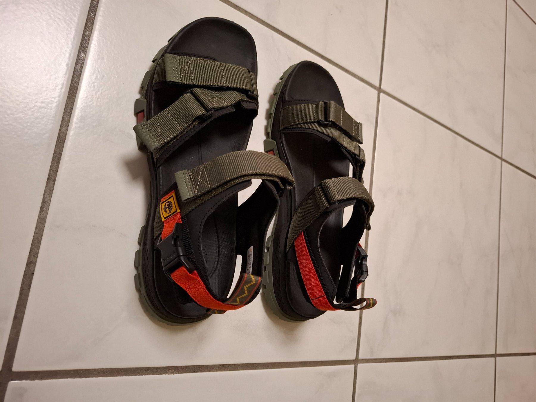 Timberland Herrenschuhe: Sandale NEUVE Timberland taille 45 – Neu und originalverpackt aus Le Crêt-près-Semsales von roudoudou26