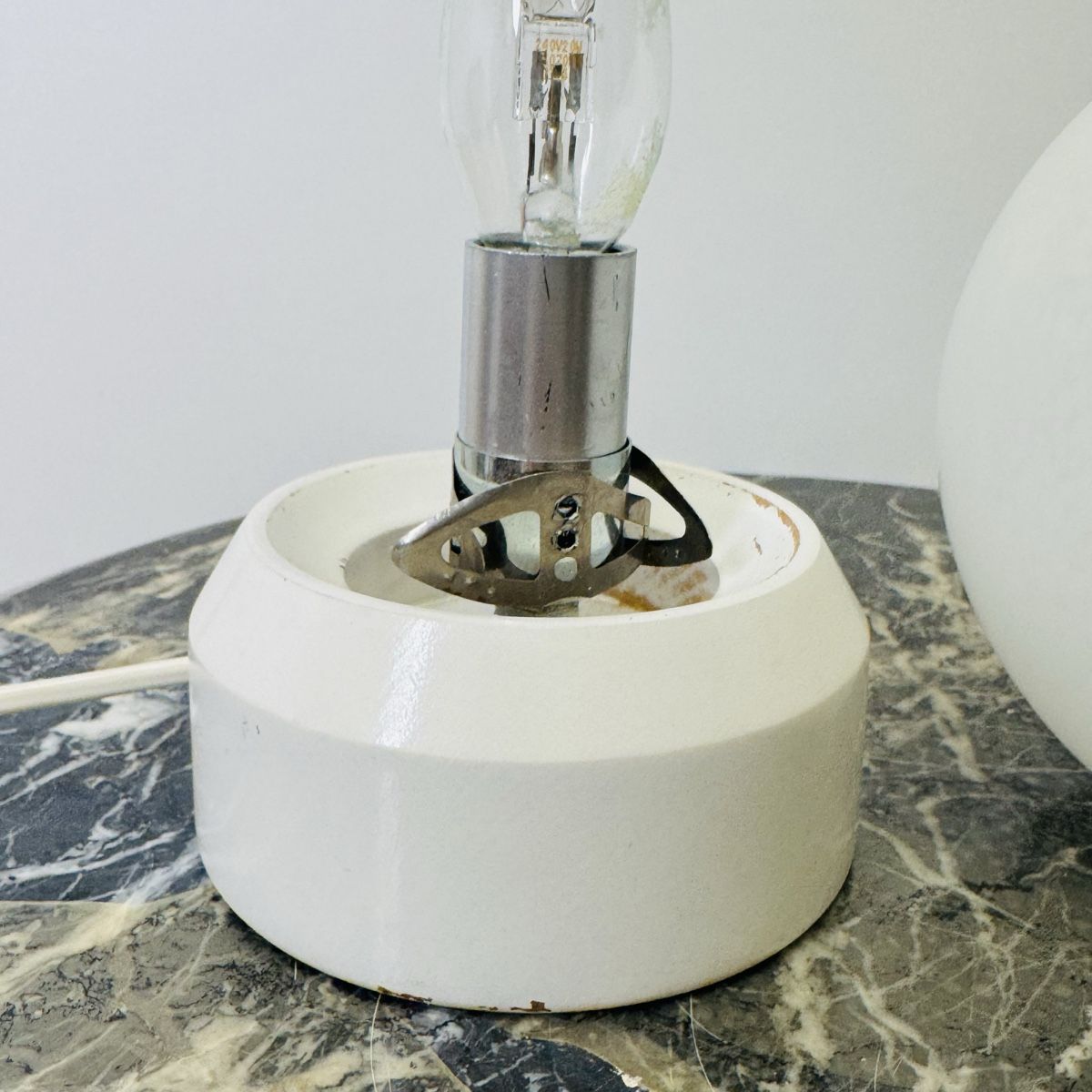 Lampen: Panton style vintage table lamp – Gebraucht aus Zuerich von EMANUELEFEDERICO 6