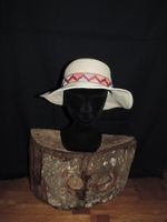 chapeau motif tribal