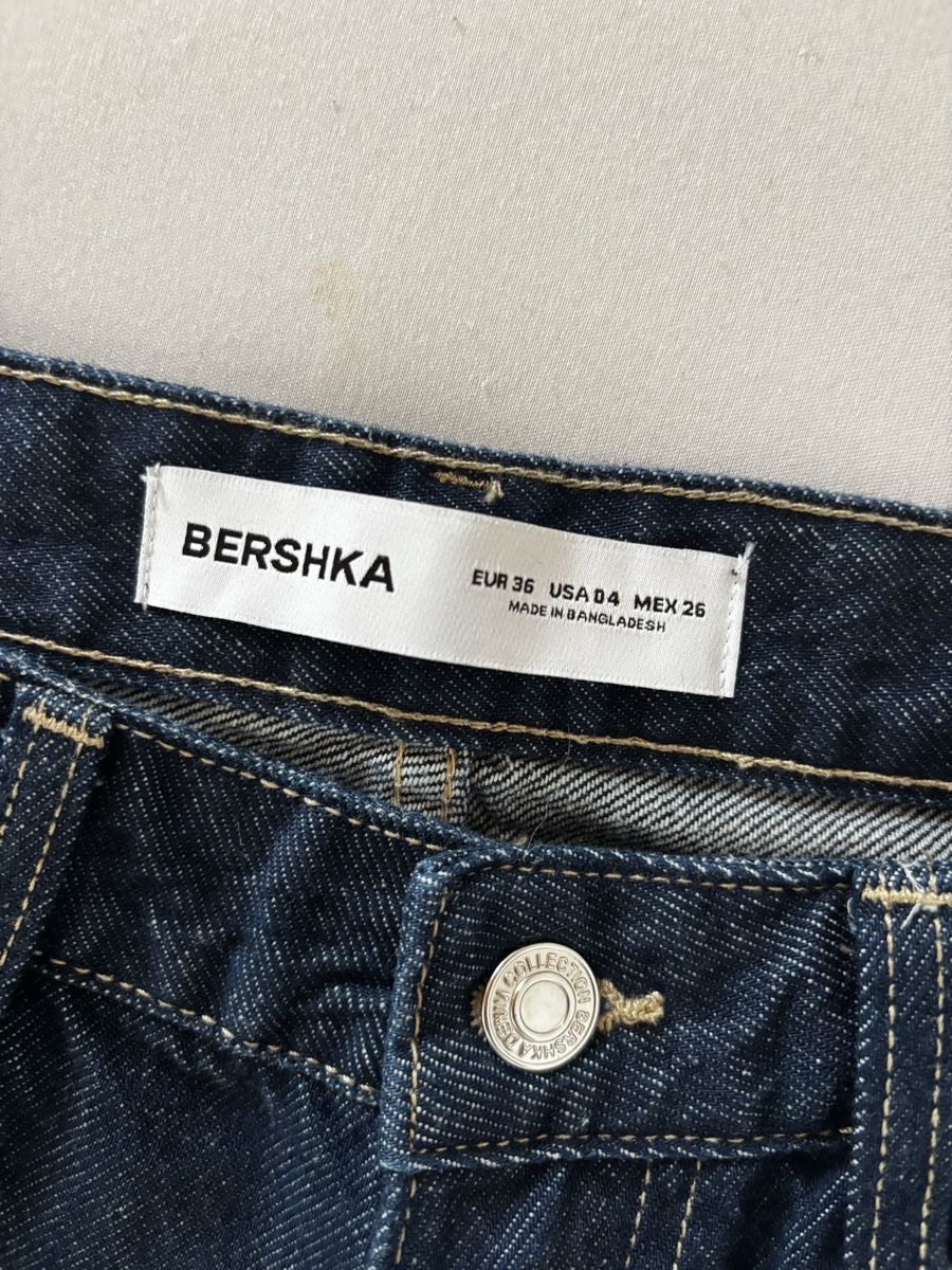 Bershka Hosen: Jeans Bershka  – Gebraucht aus Vouvry von sha_rk5q 4