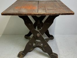 Antiker Holztisch 81x81x84cm rustikal Altholz