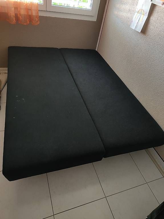 Divani: Schlafsofa schwarz – Usato da Hunzenschwil venduto da dpavespa 1