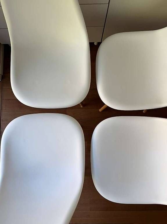 Stühle: Eames-style plastic side chair, white, x4 – Gebraucht aus Zürich von emi_j76q 5