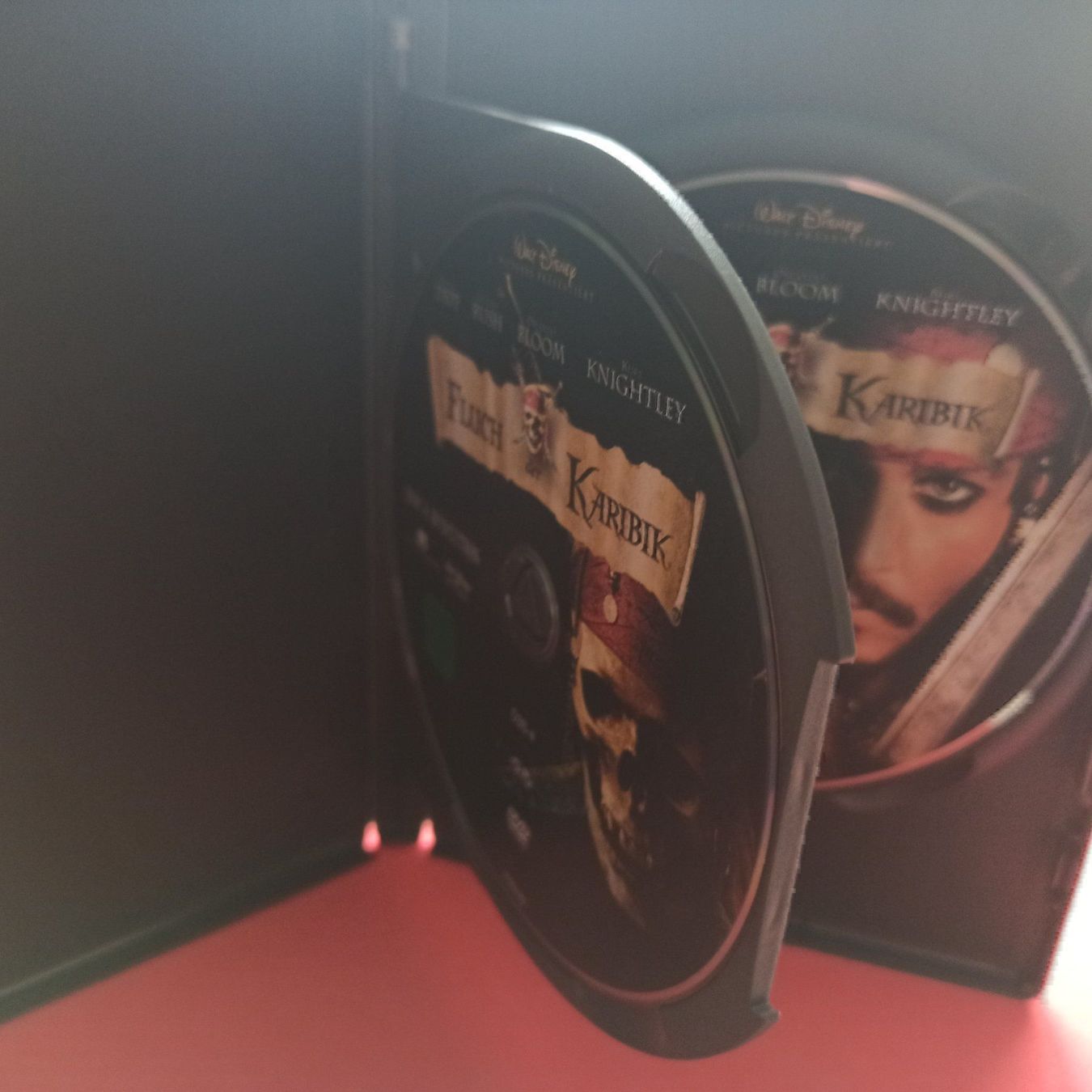 Tutti i DVDs: Fluch der Karibik – Usato da Dübendorf venduto da kb86_MOVIE 3