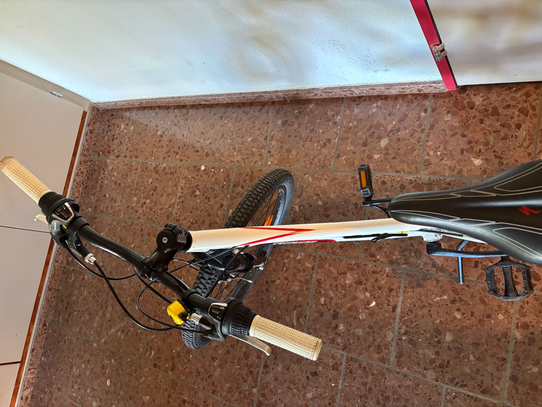 Specialized Velos: Kindervelo Specialized – Gebraucht aus Zürich von tinde 4