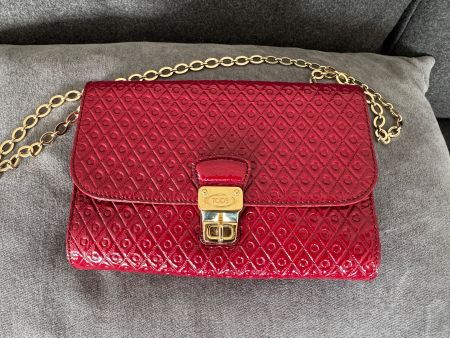 TODS Schultertasche rot mit goldfarbener Kette