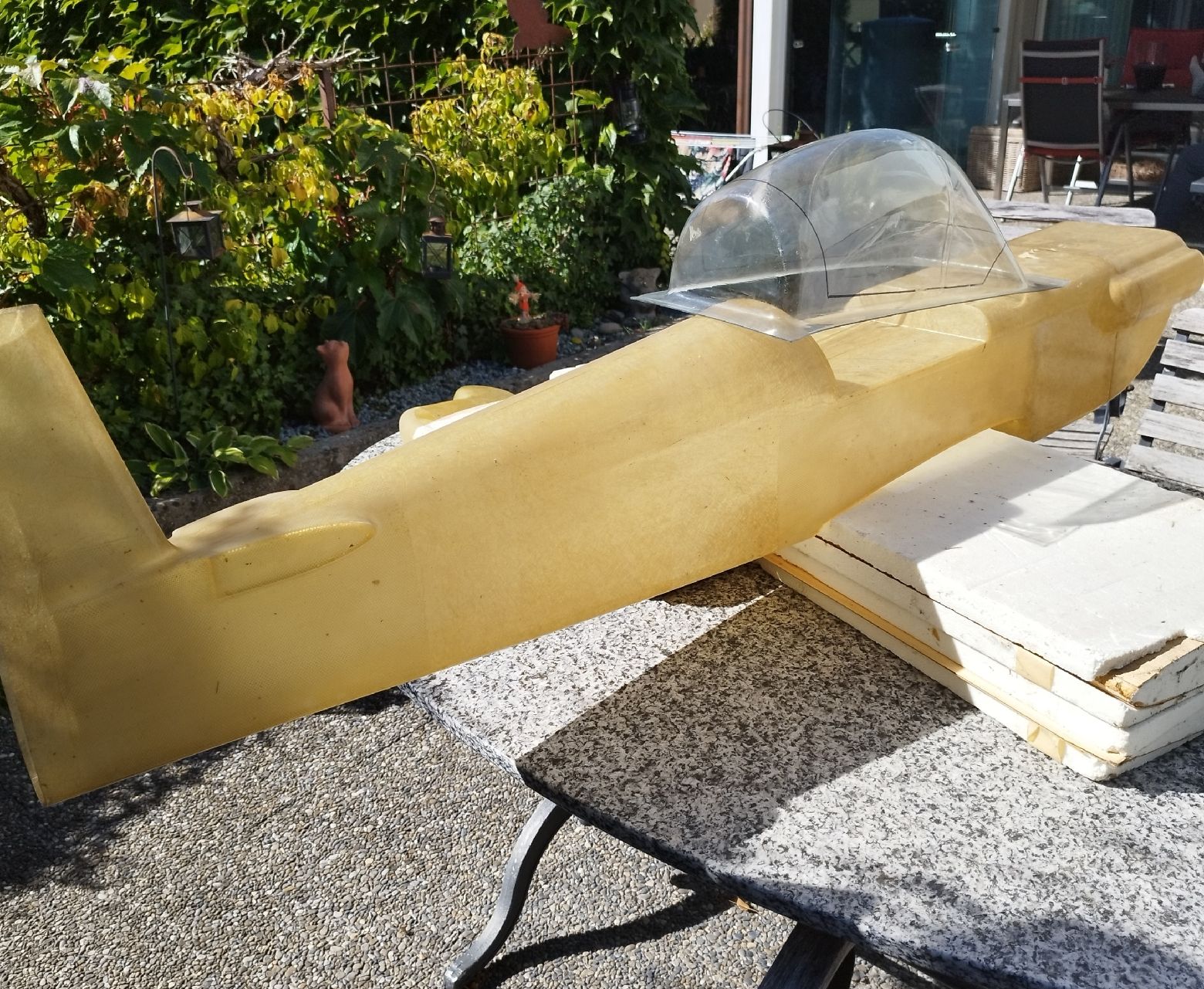 RC Kits de montage: Estrichfund Cap 10 – Défectueux à Menziken par Sintro 1