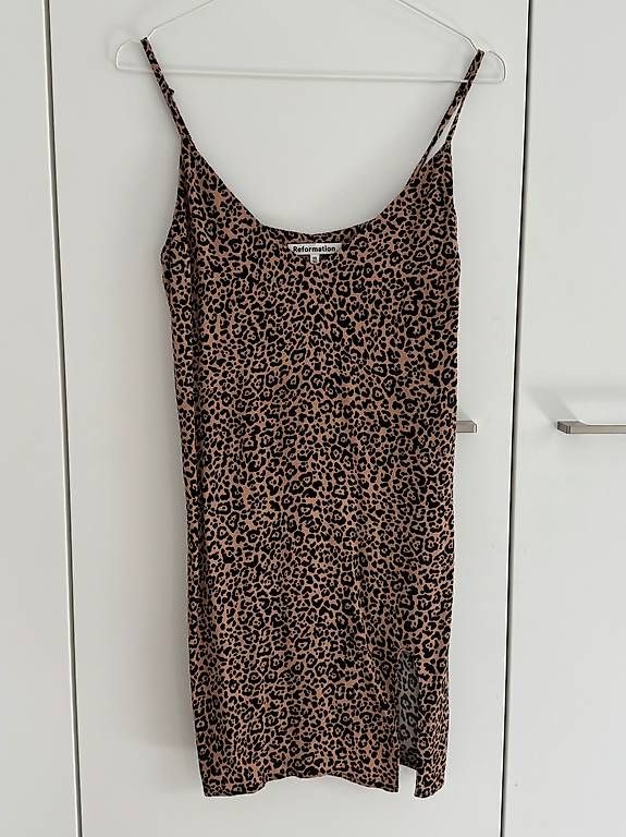 Reformation Kleider: Reformation Minikleid Leo XS – Gebraucht aus Zürich von ebr_595v