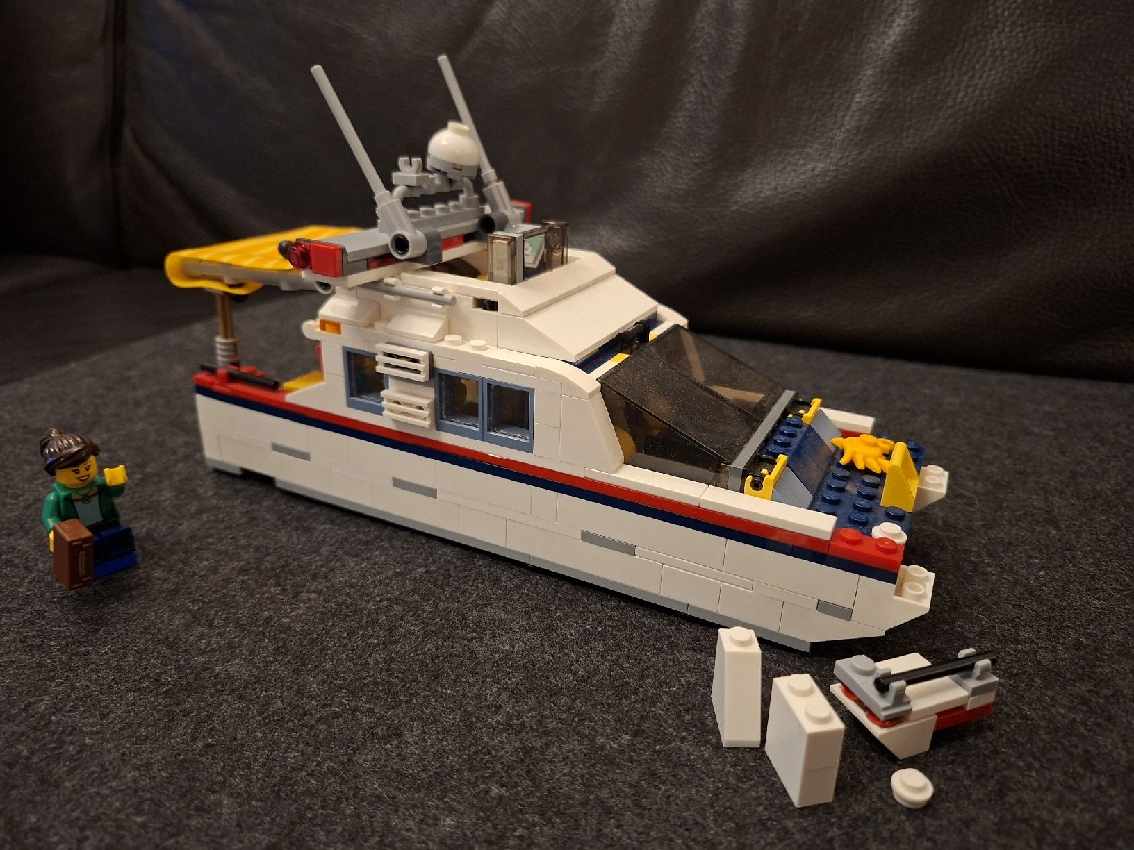 Lego Giocattoli: LEGO Creator 31052 Boot / Wohnmobil gebraucht – Usato da Möhlin venduto da sontom 2