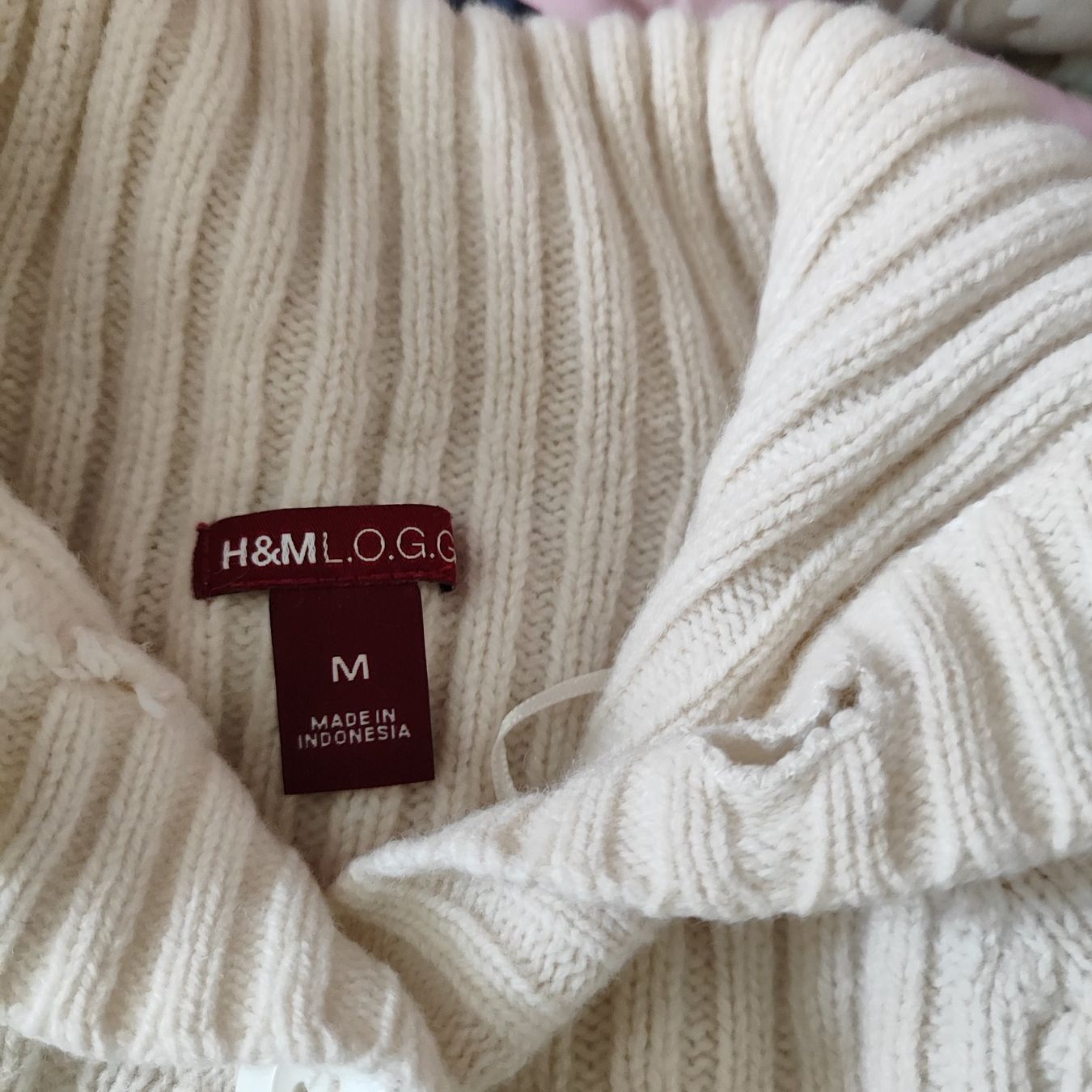 H&M Maglioni & Felpe: Damen Wolle pulli Gr S – Usato da Langnau am Albis venduto da Judithsebi 2