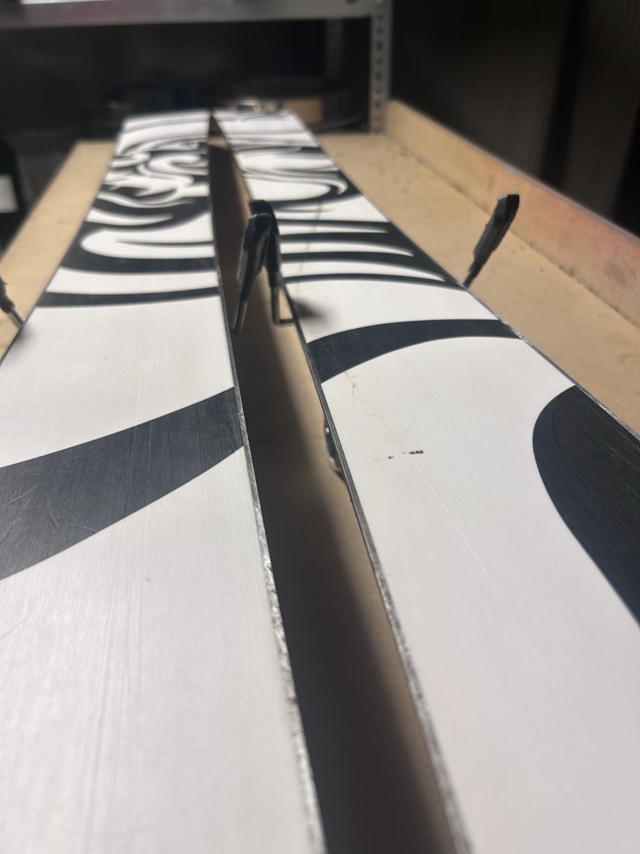 K2 Sci: K2 Kung Fujas Pro Model mit Marker Schizo Bindung – Usato da Huttwil venduto da Pascal1234 5