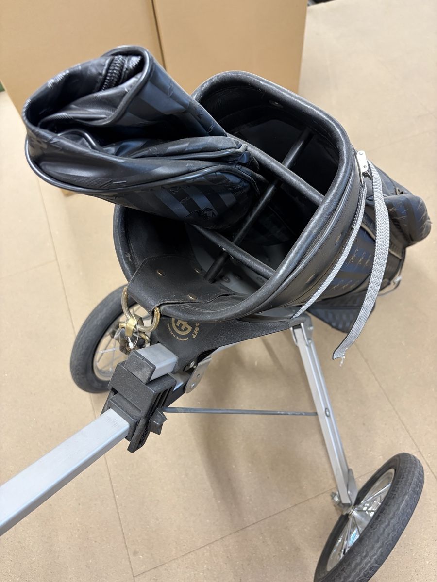Maison Mollerus Sacs: Mollerus Golftasche – D'occasion à Schlieren par MQ1965 2