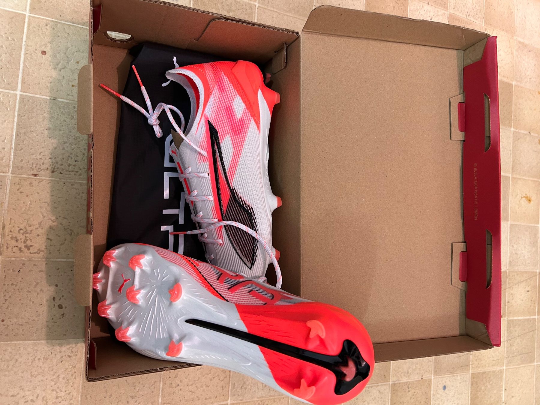 Puma Scarpe da uomo: Puma Ultra Ultimate - Neu! – Nuovo e nell'imballaggio originale da Bad Zurzach venduto da Mellows 1