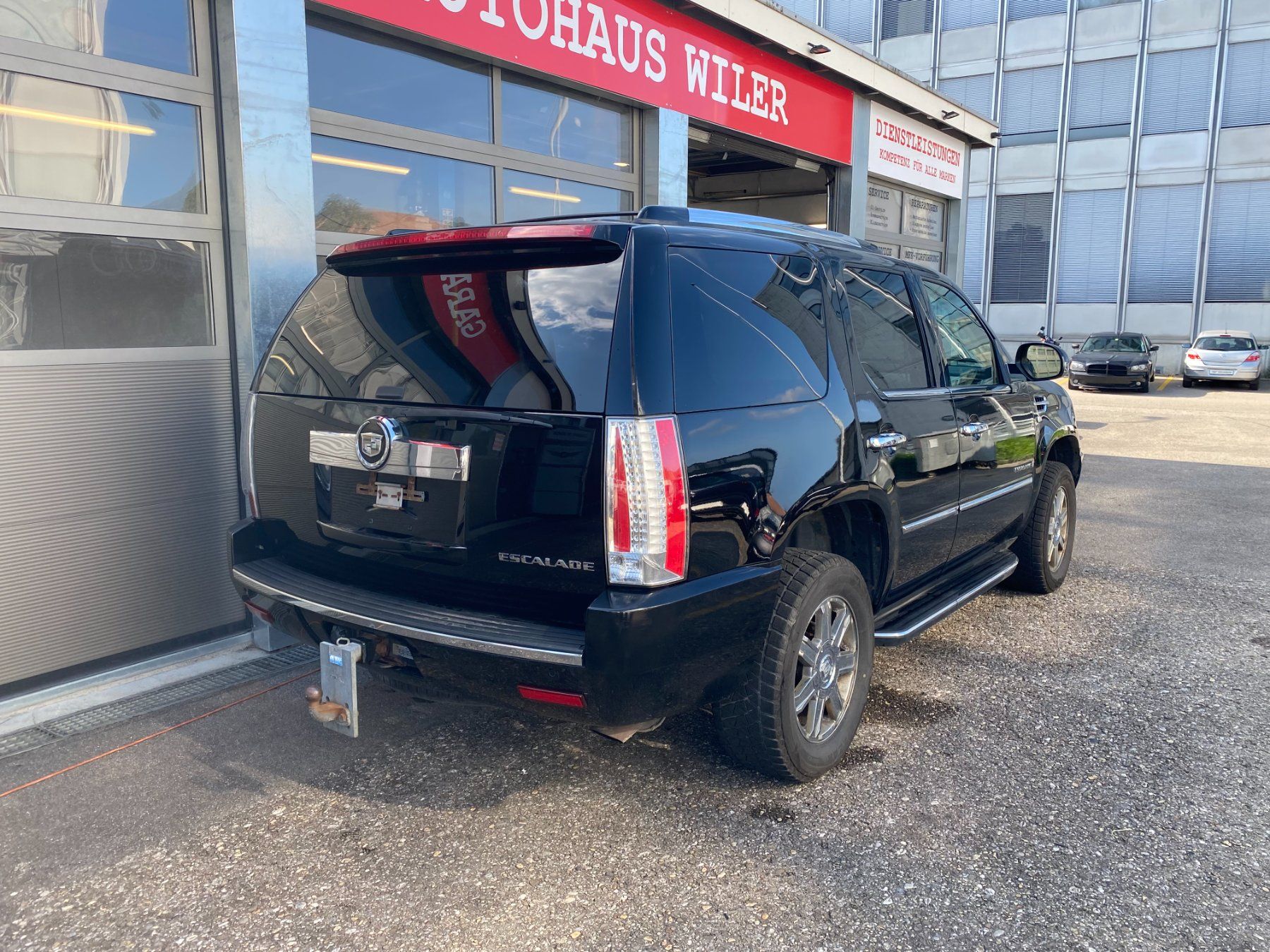 Cadillac Automobili: Cadillac Escalade 6.2 Elegance – Usato da Biel/Bienne venduto da AS24 4