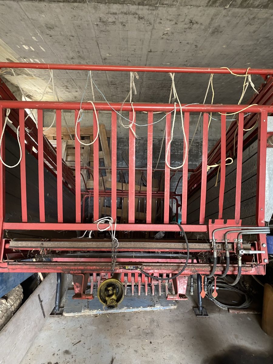 Aebi Alle Maschinen: Ladegerät LD 26 – Gebraucht aus Wasen im Emmental von Kilu.