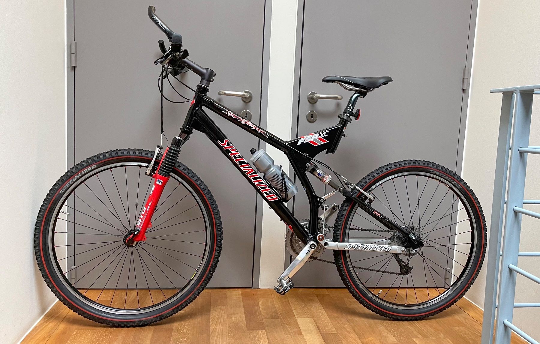 Specialized Biciclette: Specialized StumpJumper FSR XC – Usato da Barberêche venduto da  1