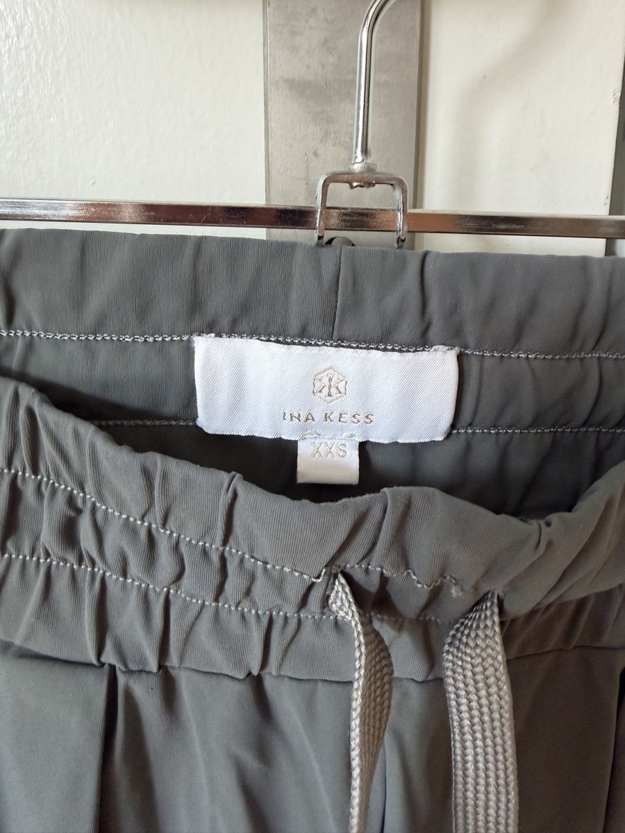 Ina Kess Pantaloni: Ina Kess Léger Track Pants – Usato da Riehen venduto da FHBS 1