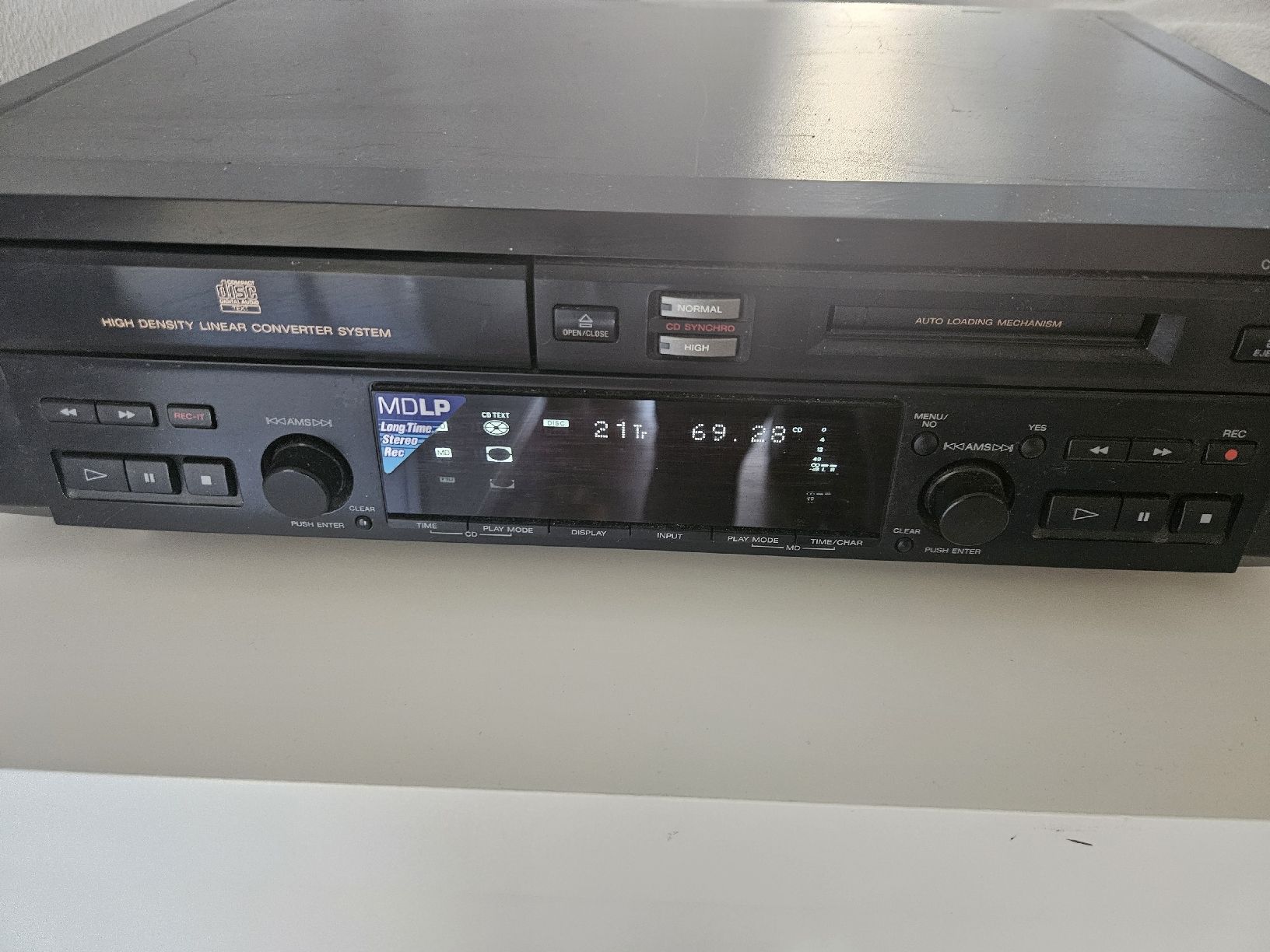 Sony Minidisques: Sony MXD-D4 CD und MiniDisc-Deck (MXD-D4) – D'occasion à St. Gallen par jul_6bcl