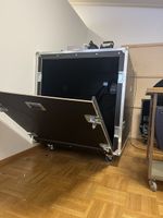 Flightcase / Transportcase XXL Swiss Case mit Rollen für Equ