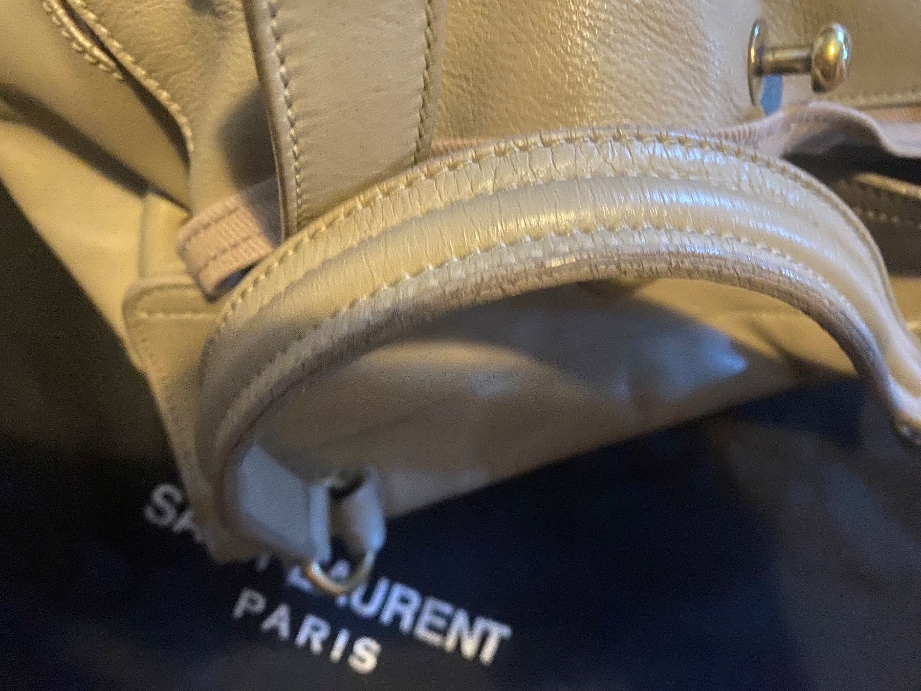 Saint Laurent Sacs femmes: Sac Yves Saint Laurent muse II – D'occasion à Hermance par joe_td6n 7