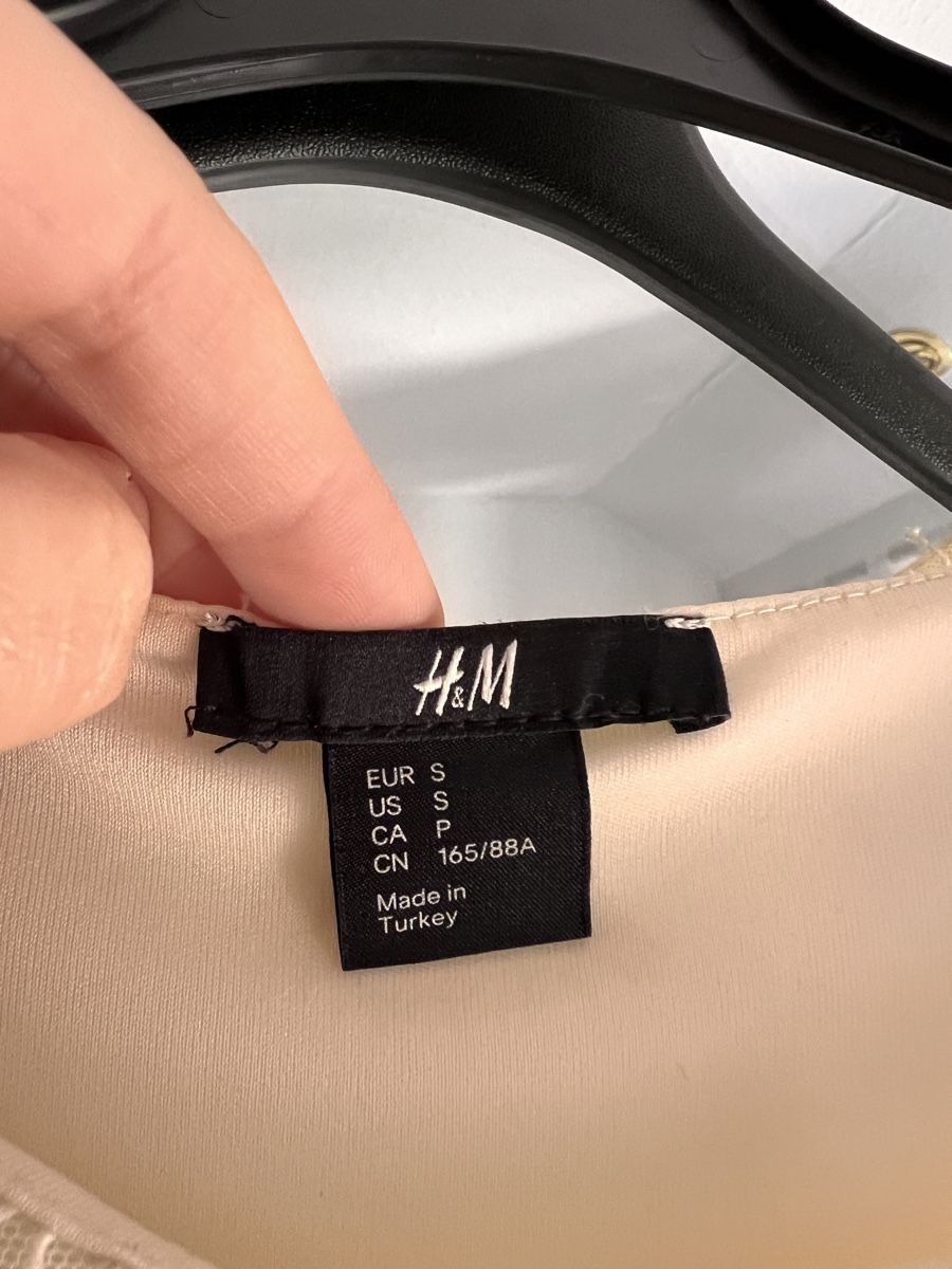 H&M Kleider: Kleid – Gebraucht aus Egerkingen von ear_k6fg 2