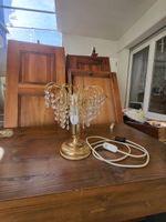 Tischlampe goldfarben mit Kristallbehang