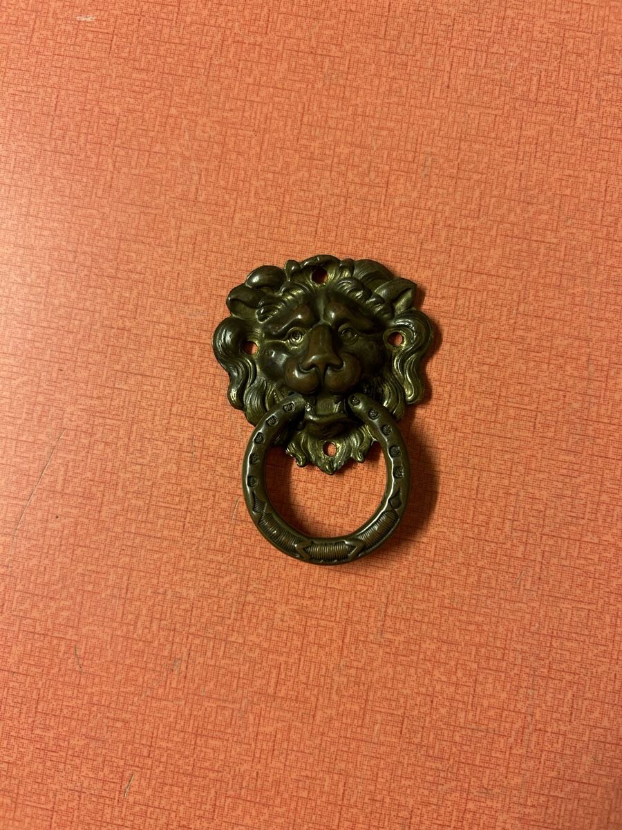 Ferramenta: Beschlag Löwenkopf mit Ring Messing Antik. – Usato da Lanzenhäusern venduto da vic63
