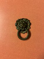 Beschlag Löwenkopf mit Ring Messing Antik.