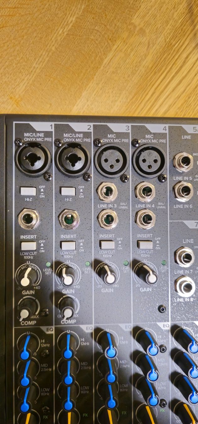 Mackie Console di mixaggio: Makie pro FX10v3 – Nuovo (secondo la descrizione) da Bern venduto da flo_2s8t 3